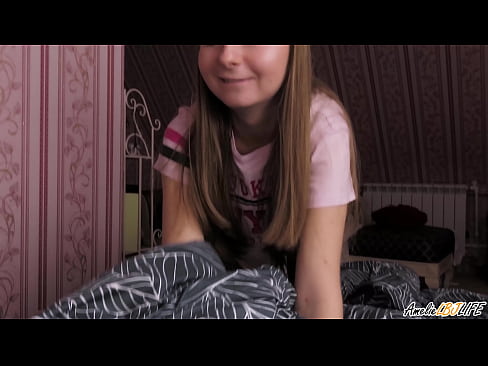 ❤️ Blondie ດູດ BFF ຂອງນາງຢ່າງເລິກເຊິ່ງແລະໄດ້ຮັບຄວາມຫມັ້ນຢູ່ໃນປາກຂອງນາງ ❌ ໜັງໂປ້ສຸດໆ ຢູ່ຄອມ lo.porn-milf300.ru ❌️